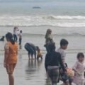 Ingat: Wisatawan Dilarang Keras Mandi Pantai Panjang Saat Libur Nataru, Ini Penyebabnya